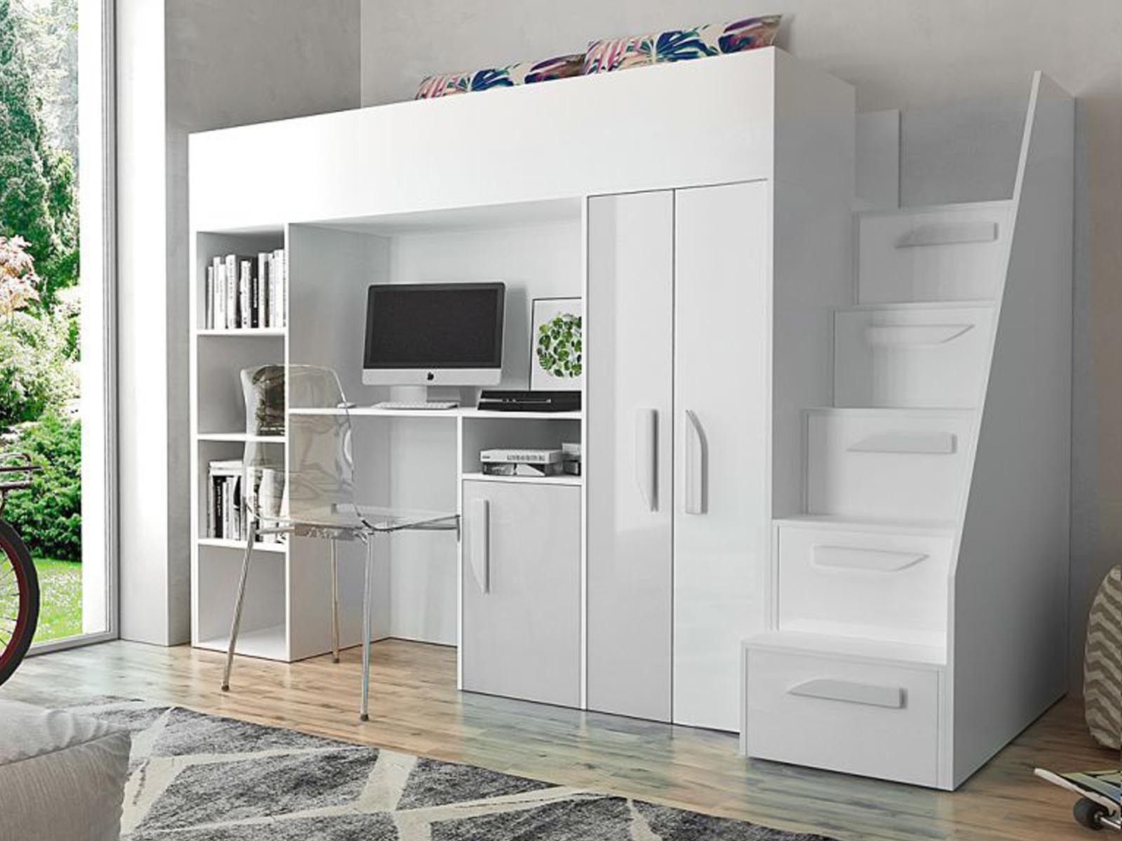 01_party_14_right_bialy