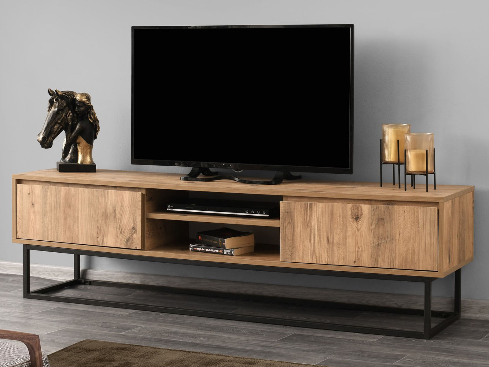 Tv-meubel BELIRA 180 cm pijnboom